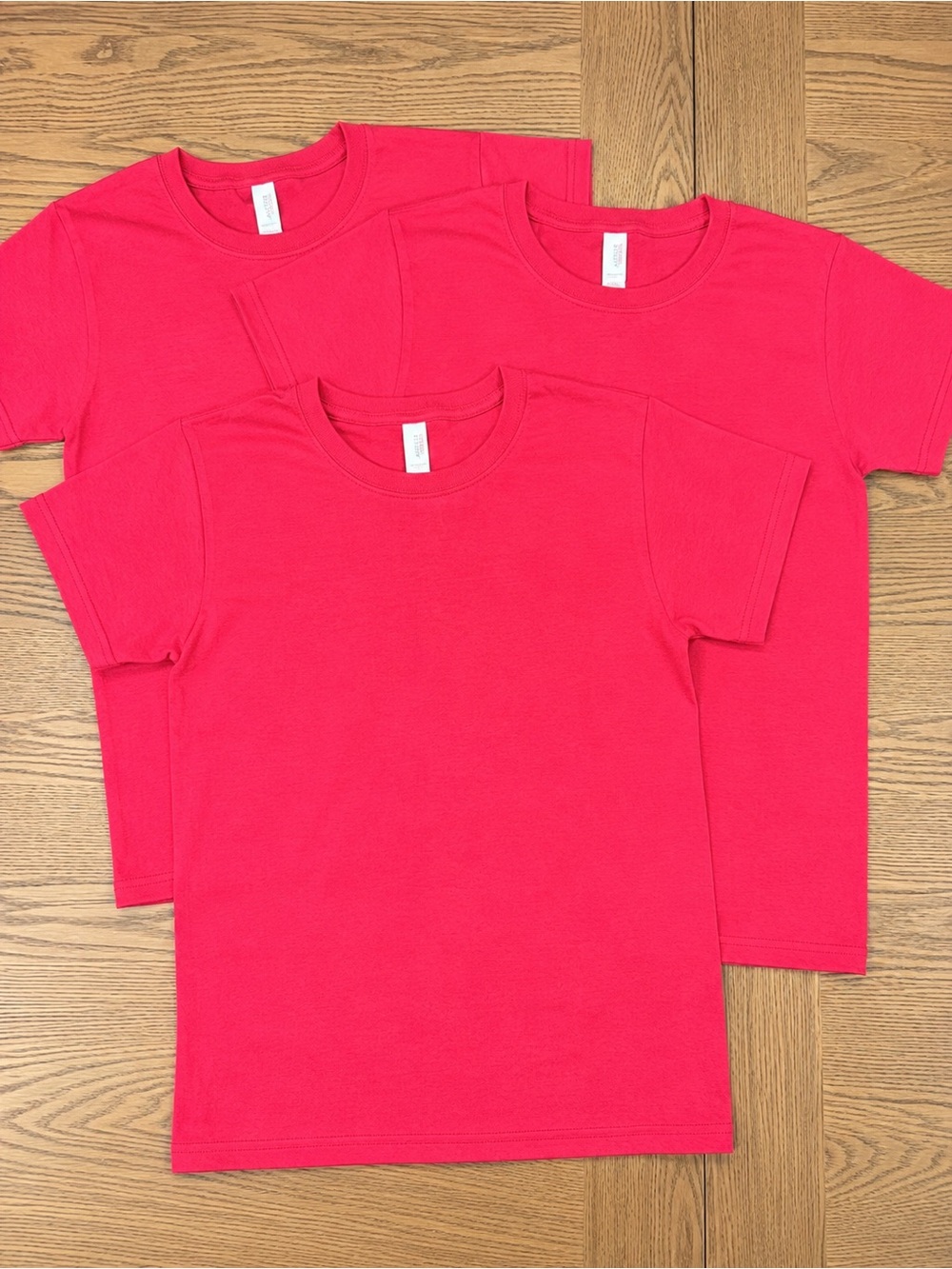 Women cotton Short-Sleeve Crewneck T-Shirt - red 3 pack new wo tags